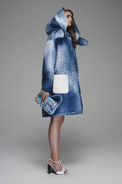 Look 18